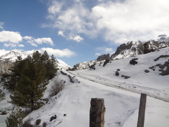 Trek during the winter in Nepal